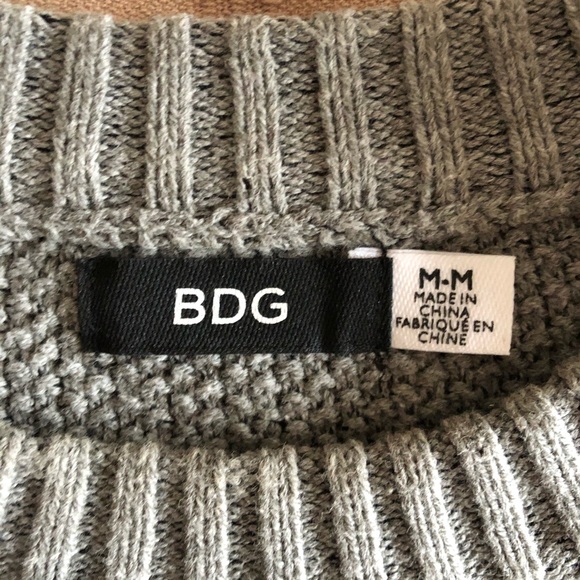 BDG Cable Knit Balloon Sleeve Sweater - Picture 5 of 7